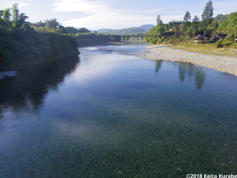 ムラシディ村の清流